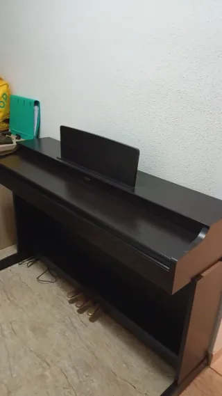 Piano Digital Yamaha Auris como NUEVO