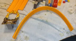 Pista Metal Machines Zuru Rennbahnrandale