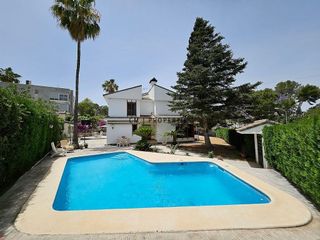 Casa en venta en Zona Urbanizaciones en Alzira