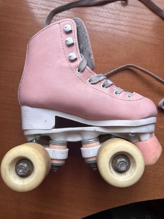 Patines 4 Ruedas Artísticos rosas talla 30