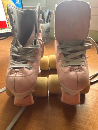 Patines 4 Ruedas Artísticos rosas talla 30