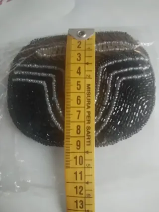 Borsellino nero con strass argento e oro