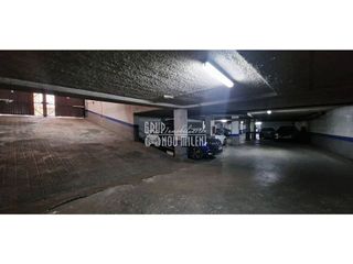 Garaje en venta en Zona Cantereria en Burjassot