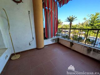 Piso en venta en Linares