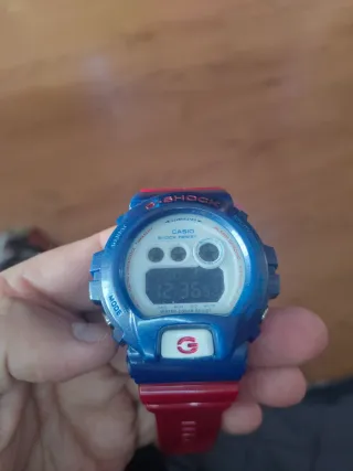 Reloj Casio G-Shock Azul y Rojo
