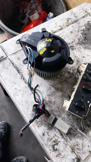 Ventilador y botonera