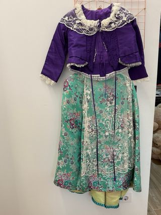 Traje y manteletas fallera niña