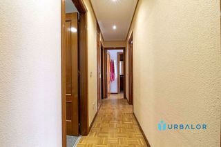 Piso en venta en Salvador en Madrid