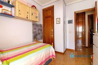 Piso en venta en Salvador en Madrid
