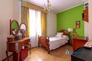 Piso en venta en Salvador en Madrid