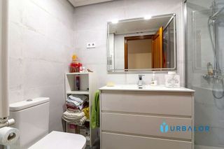 Piso en venta en Salvador en Madrid