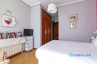 Piso en venta en Salvador en Madrid