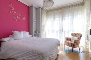 Piso en venta en Salvador en Madrid