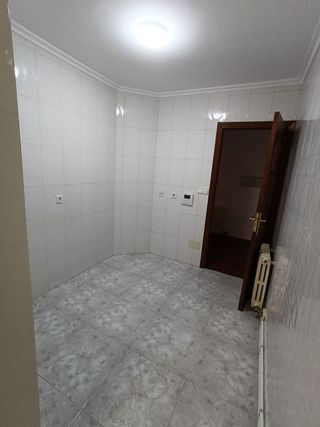 Piso en alquiler en Zona de Plaza de Barcelos en Pontevedra