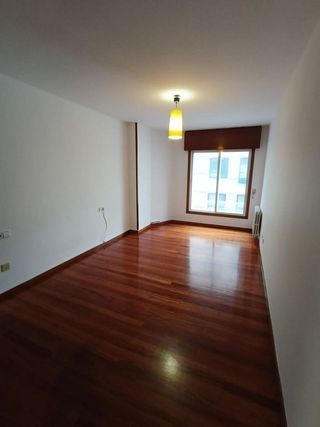 Piso en alquiler en Zona de Plaza de Barcelos en Pontevedra