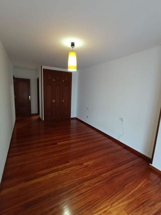 Piso en alquiler en Zona de Plaza de Barcelos en Pontevedra