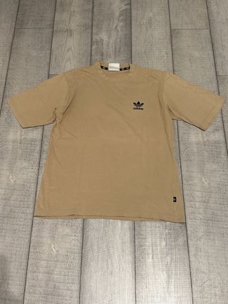 Camiseta Adidas Beige Talla L