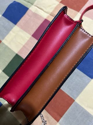 Bolso de hombro Stradivarius rojo y marrón