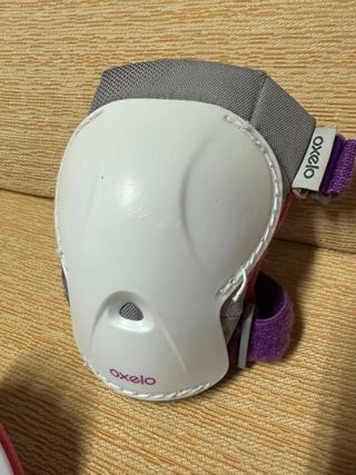 Patines Oxelo niña rosas con protecciones