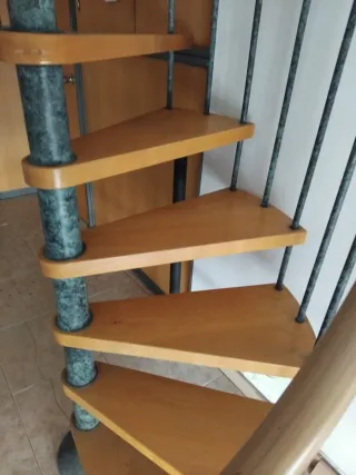 Escalera caracol 133,50 cm