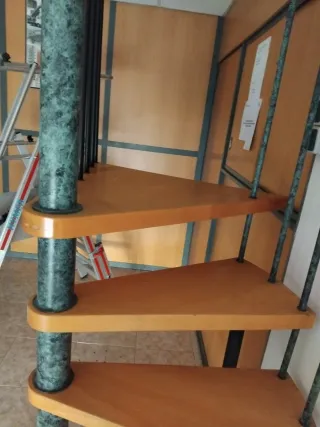 Escalera caracol 133,50 cm