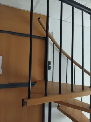 Escalera caracol 133,50 cm