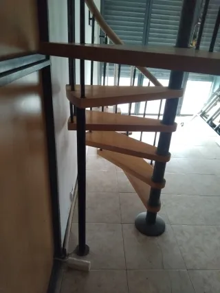 Escalera caracol 133,50 cm