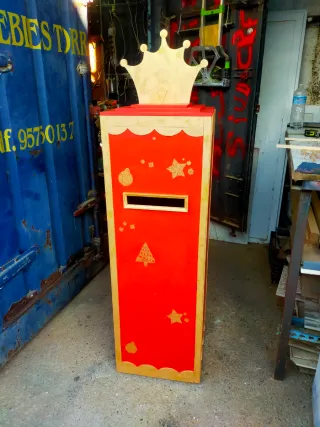 Buzón Navideño Decorado Corona