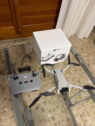 DJI Mini 3 dron (Como Nuevo)