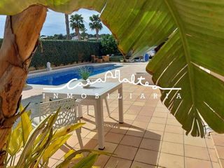 Chalet en venta en Alfaz del Pi Pueblo-Urbanizaciones en Alfaz del pi / Alfàs del Pi