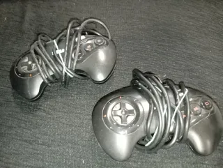 Sega Mega Drive con Sonic 2 controller