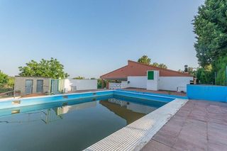 Chalet en venta en Urbanizaciones en Llíria