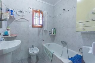 Chalet en venta en Urbanizaciones en Llíria