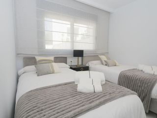 Casa pareada en alquiler en Los Naranjos - Las Brisas en Marbella