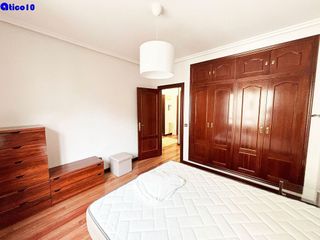 Piso en alquiler en Zona Teatro Campoamor en Oviedo