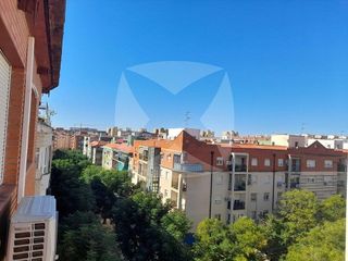 Piso en alquiler en La Estación en Badajoz