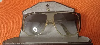 Gafas de sol Guess Aviador negro/gris