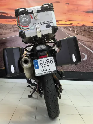 BMW F700GS