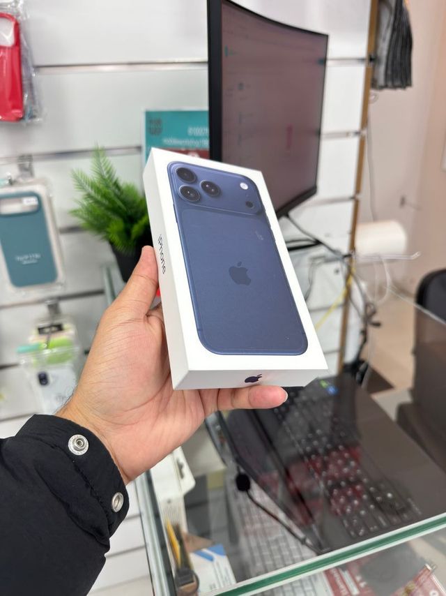 iPhone 17 Pro Max 256GB Azul Nuevo