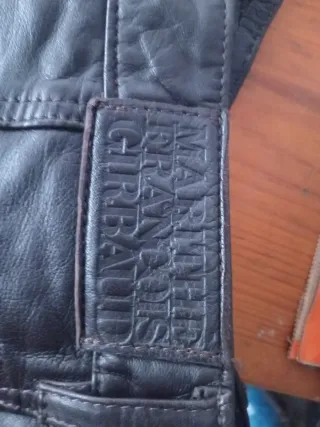 Pantalón de cuero marrón