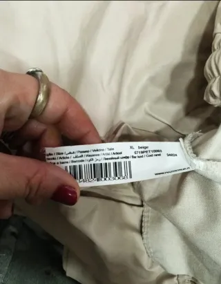 Pantaloni beige similpelle