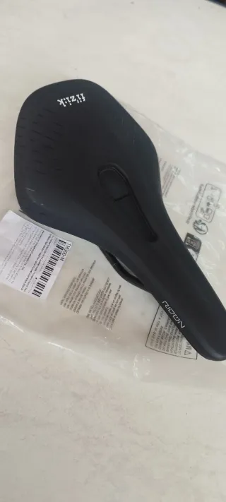 Fizik Terra Aidon X5 Sillín Negro