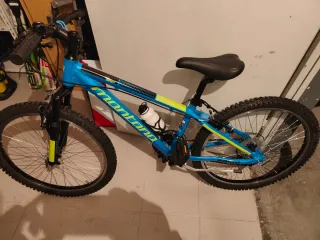 Bicicleta Montaña Azul y Amarilla