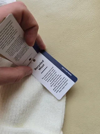 Berretto Patagonia Bianco in Lana Nuovo