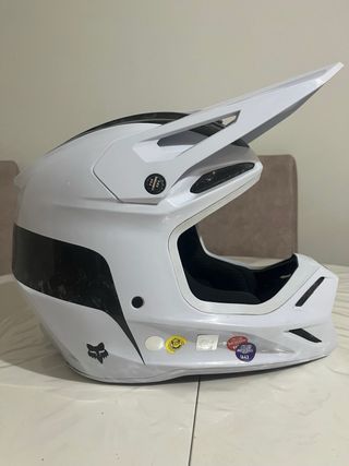 Casco Fox V3 RS 2025