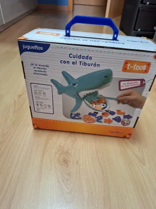 Juego Cuidado con el Tiburón t-toca