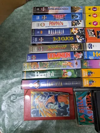 25 VHS Infantiles y Manga Variados