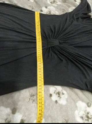 Abito nero lungo manica lunga