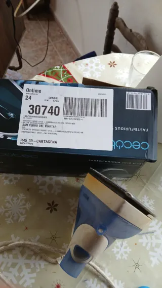 Plancha de vapor blanca y azul philips