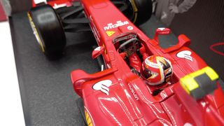 HWBLY68 Hot Wheels Ferrari F14-T K. Raikkonen 1/18